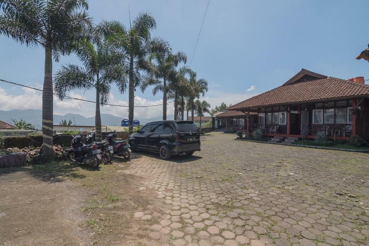 Reddoorz @ Maribaya Street Hotel Lembang Exterior foto